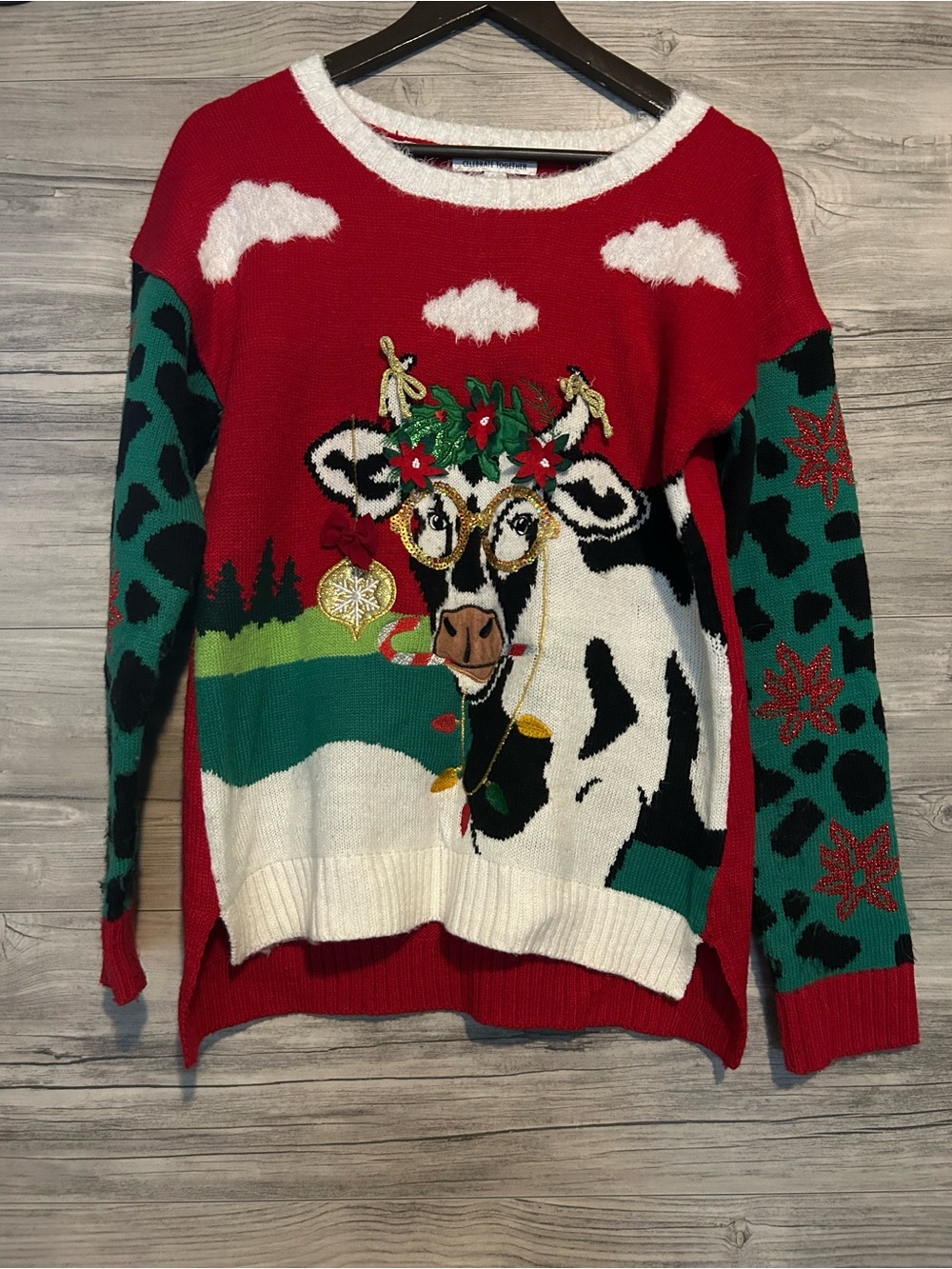 Holiday Cow Graphic Sweater - Red & Green